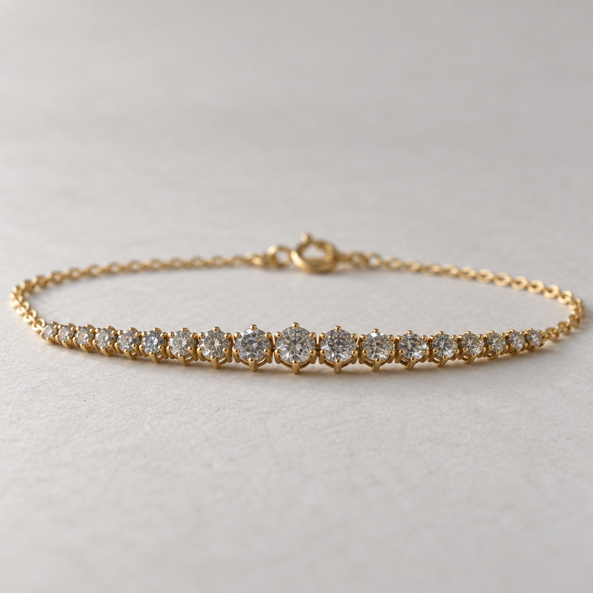 Crescendo lab diamond chain bracelet in yellow gold, side profile