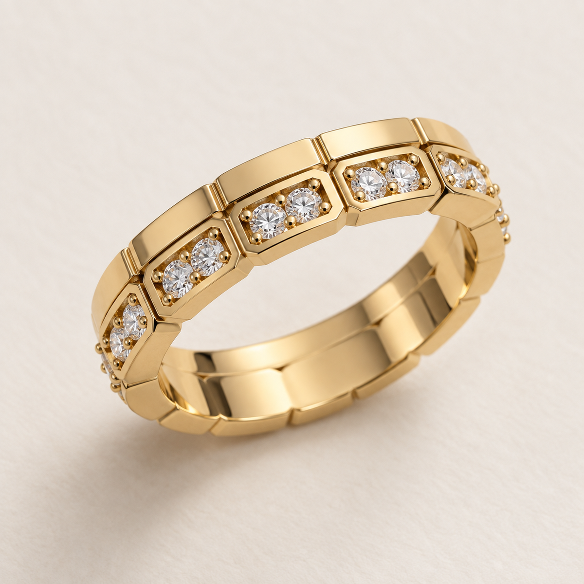 Linea Lab Diamond Gold Band in yellow gold, three-quarter view
